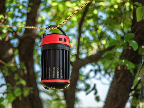 Lampa Strend Pro proti hmyzu a komarom kempingova solarna USB cervena 15x860 cm 10