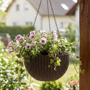 Kvetinac Strend Pro Modern visiaci zavesny hnedy 26x16cm s retiazkou a vesiakom